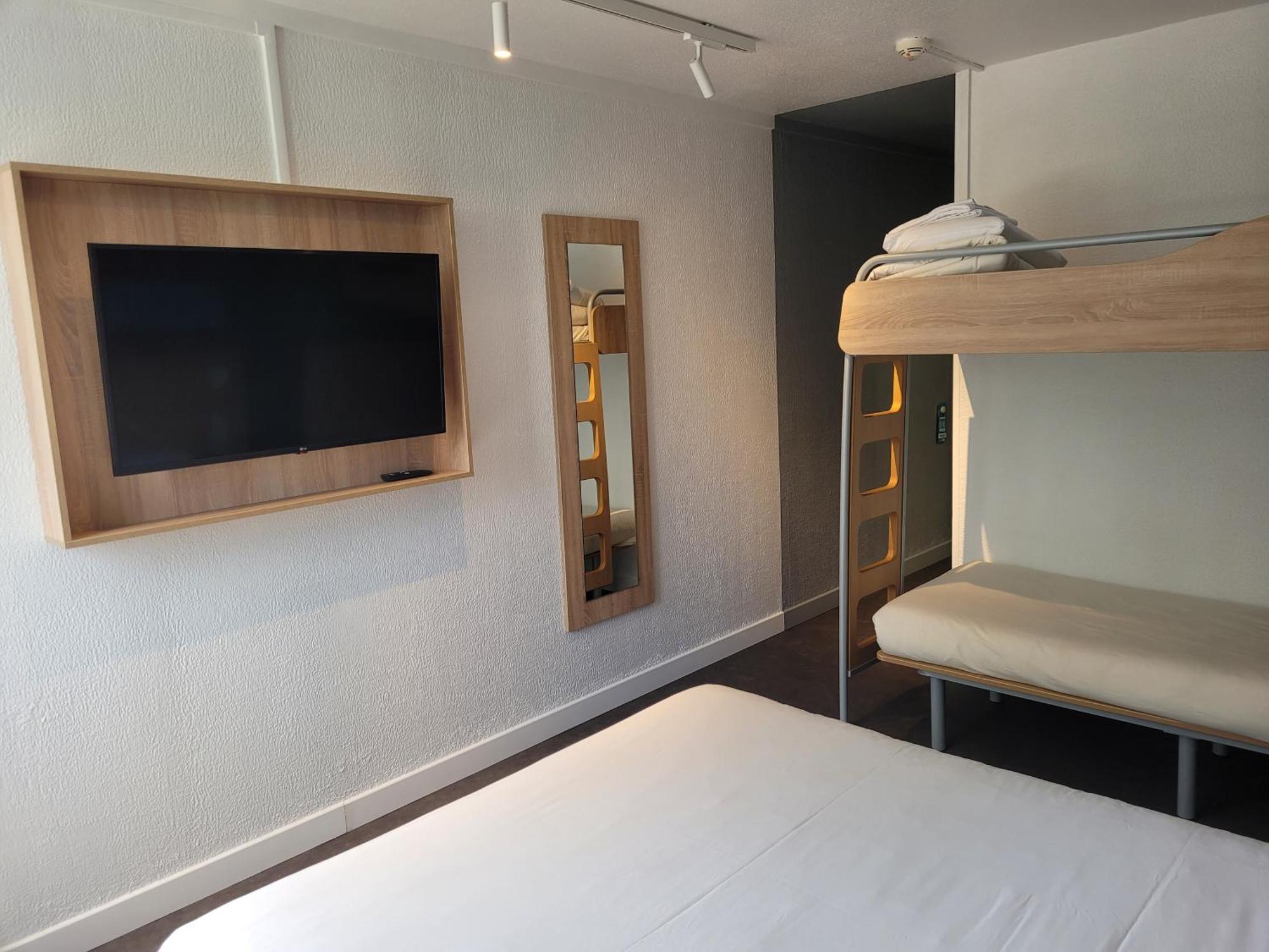 Kyriad Direct Lyon Nord - Hotel Dardilly